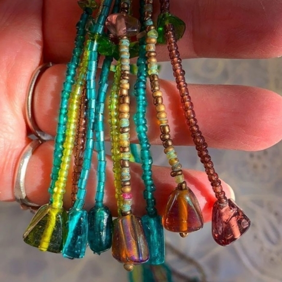 Glass-Bead Lariat Necklace - Picture 5 of 9